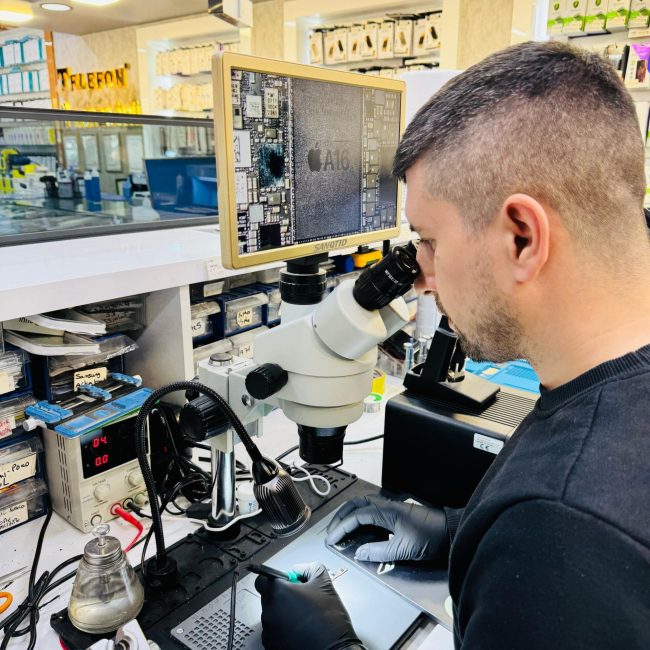 Telefon Profesörü olarak iPhone 15 Pro Max Ekran değişimi ve ön cam değişimi sunuyoruz